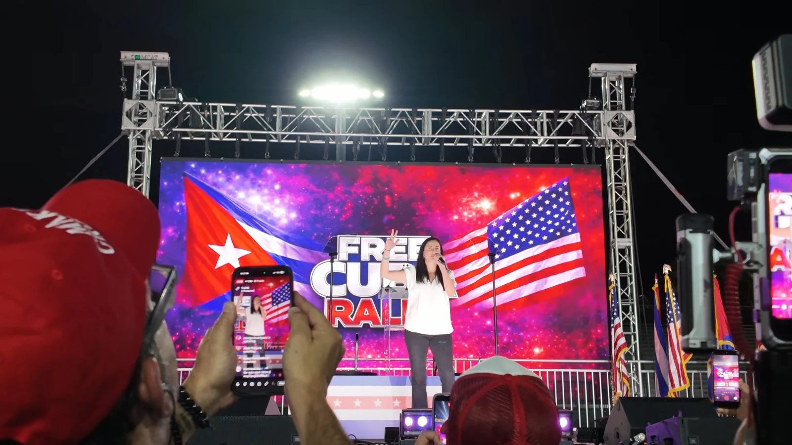“Actúen ya”: el grito del exilio cubano que retumba en Miami y apunta directo a Trump.